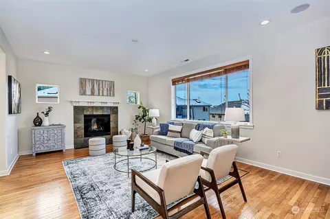 Living - 21926 44th Dr SE, Bothell, WA 98021 photo 1 of 4