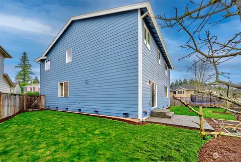 Exterior - 21926 44th Dr SE, Bothell, WA 98021 photo 2 of 5