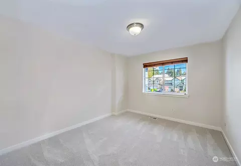 Bedroom - 21926 44th Dr SE, Bothell, WA 98021 photo 3 of 4
