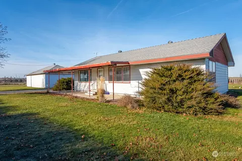 9456 Harris Rd NE, Moses Lake, WA 98837