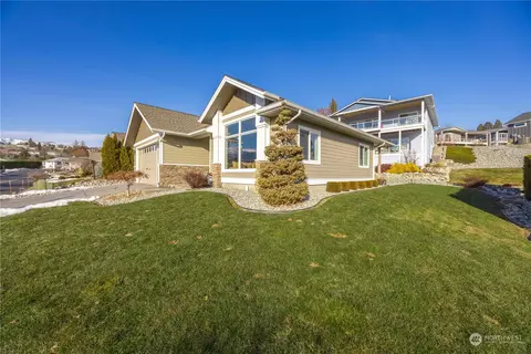 206 Village Dr, Manson, WA 98831