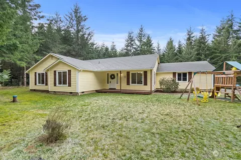 251 Sholes Dr, Chehalis, WA 98532
