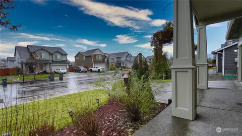 Exterior - 510 Carrier Ave SW, Orting, WA 98360 photo 6 of 6