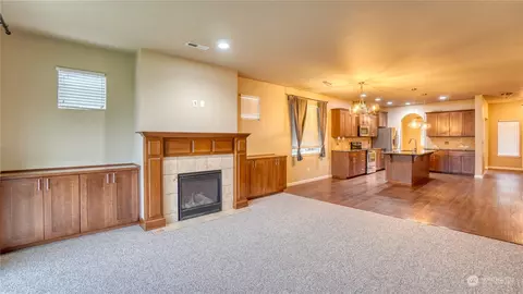 Living - 510 Carrier Ave SW, Orting, WA 98360 photo 1 of 4