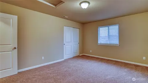 Bedroom - 510 Carrier Ave SW, Orting, WA 98360 photo 4 of 7