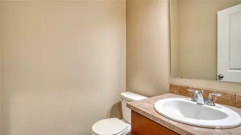 Bath - 510 Carrier Ave SW, Orting, WA 98360 photo 8 of 8