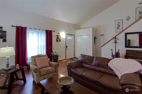 504 Harvest Rd, Bothell, WA 98012 photo 3