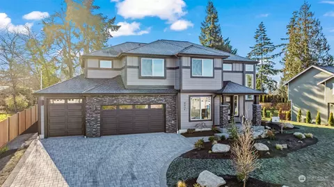 9904 31st St E, Edgewood, WA 98371