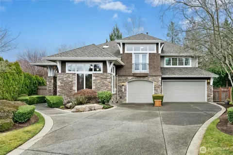 3048 205th Ct NE, Sammamish, WA 98074