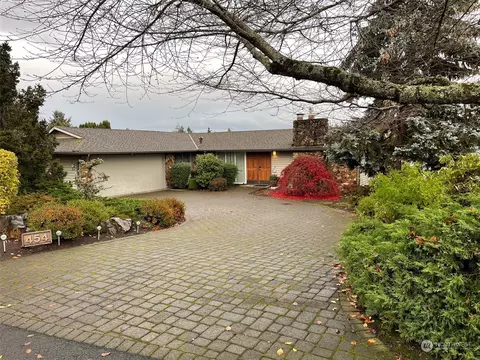 454 172nd Pl NE, Bellevue, WA 98008