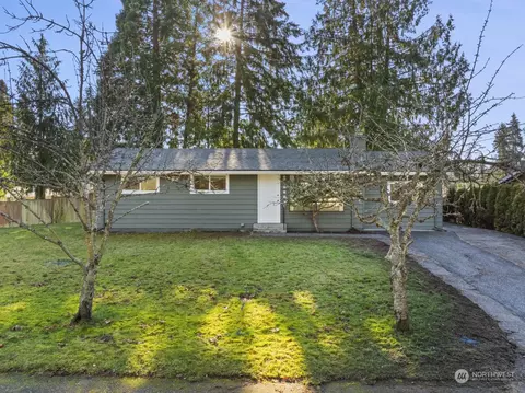 5824 177th St SW, Lynnwood, WA 98037