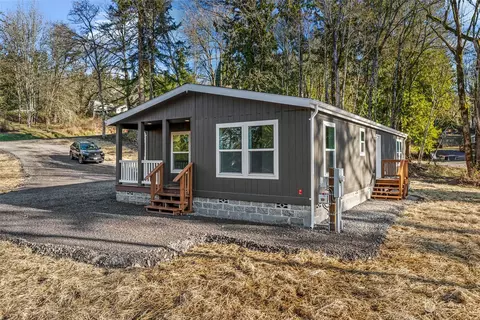 245 Haussler Rd, Kelso, WA 98626