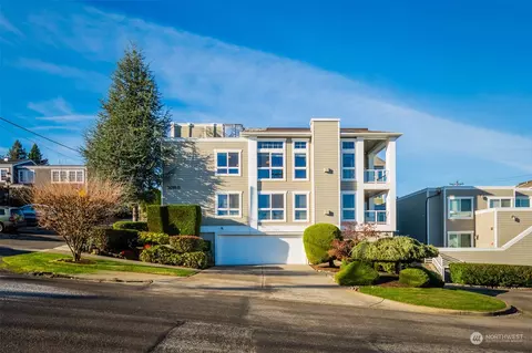 3016 N Carr St #B401, Tacoma, WA 98403