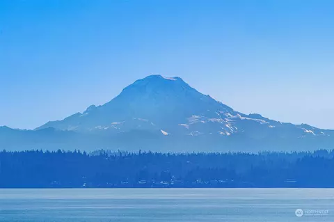 7323 258th Pl SW, Vashon, WA 98070