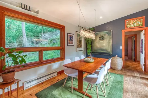 Dining - 239 Bromley Dr, Eastsound, WA 98245 photo 2 of 4