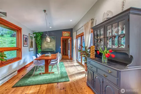 Dining - 239 Bromley Dr, Eastsound, WA 98245 photo 1 of 4