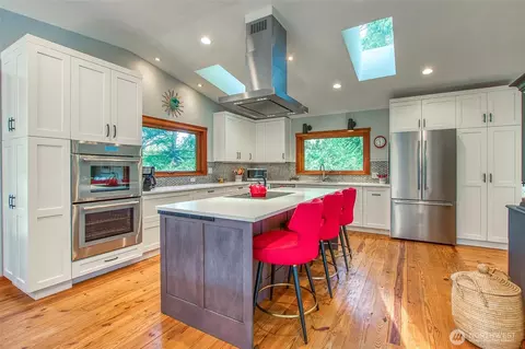Kitchen - 239 Bromley Dr, Eastsound, WA 98245 photo 1 of 5
