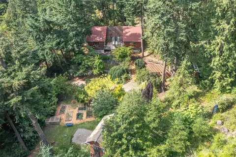 Exterior - 239 Bromley Dr, Eastsound, WA 98245 photo 4 of 14