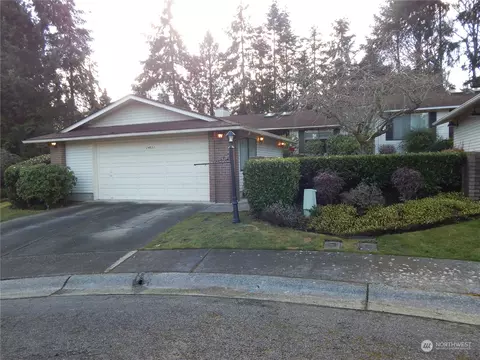 24833 9th Pl S, Des Moines, WA 98198