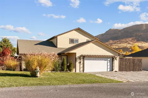 149 Saratoga Ln, Malaga, WA 98828