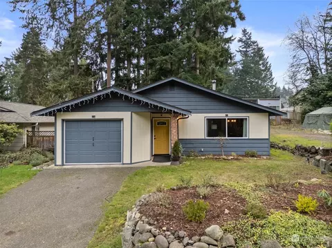4936 Beverly Dr NE, Olympia, WA 98516