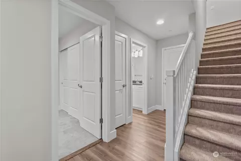 Entry Way - 23802 7th Ave SE #C, Bothell, WA 98021 photo 2 of 3