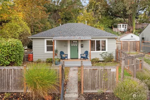 9813 31st Ave SW, Seattle, WA 98126