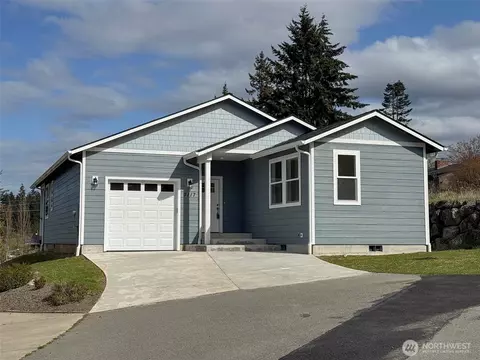 3117 Grants View Ln, Port Angeles, WA 98362