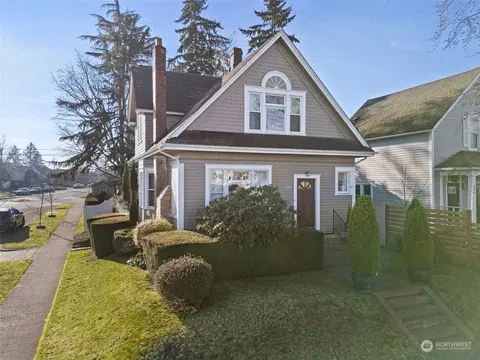 602 S 35th St, Tacoma, WA 98418
