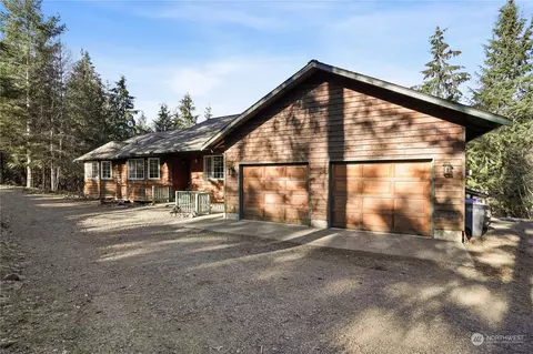 161 W Little Nahwatzel Dr, Shelton, WA 98584