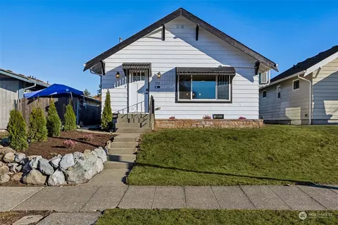 3525 S M St, Tacoma, WA 98418