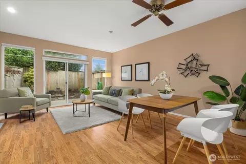 Living - 23908 Bothell-everett Hwy #C9, Bothell, WA 98021 photo 1 of 4