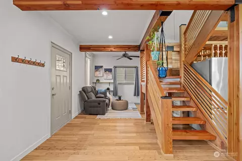 5425 25th Ave SW, Seattle, WA 98106 photo 7