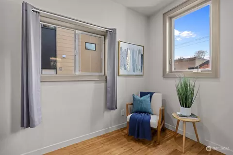 5425 25th Ave SW, Seattle, WA 98106 photo 14