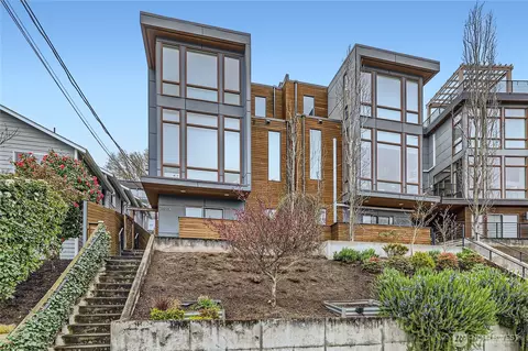 2635 22nd Ave W #A, Seattle, WA 98199