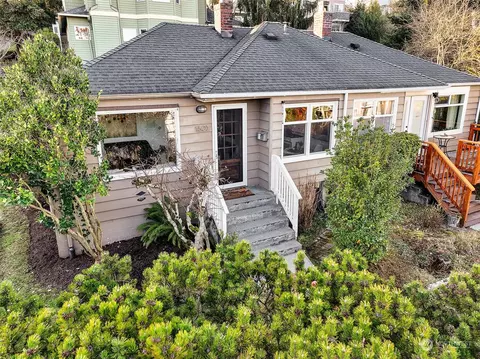 1803 27th Ave, Seattle, WA 98122
