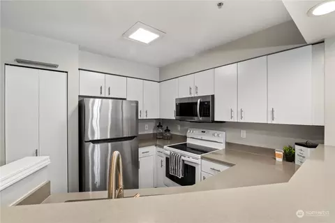 15300 112th Ave NE #C207, Bothell, WA 98011 photo 12