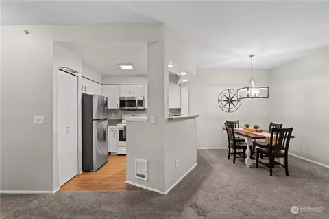 15300 112th Ave NE #C207, Bothell, WA 98011 photo 8