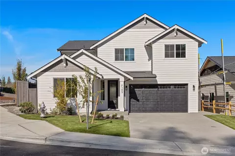 7153 91st St E, Puyallup, WA 98371