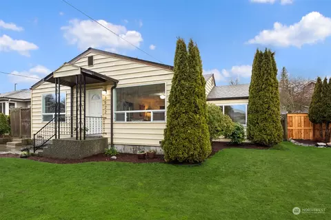 3522 SW 105th St, Seattle, WA 98146