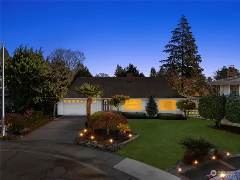 11621 NE 134th St, Kirkland, WA 98034