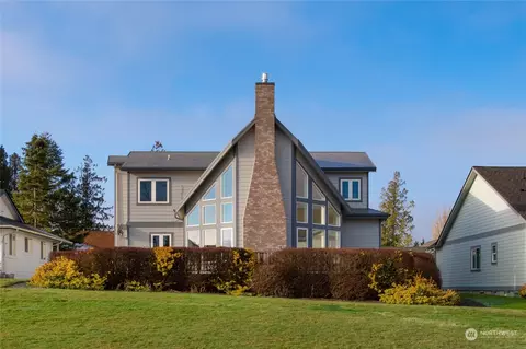 7950 W Golf Course Dr, Blaine, WA 98230