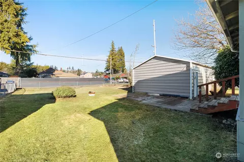 Exterior - 120 E Young St, Elma, WA 98541 photo 5 of 6