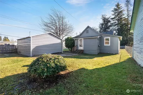 Exterior - 120 E Young St, Elma, WA 98541 photo 3 of 6