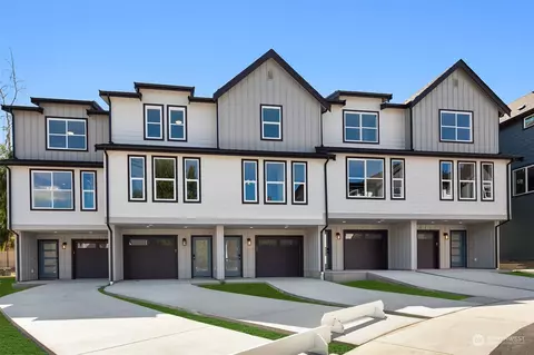 19930 Poplar Way #A-2, Lynnwood, WA 98036