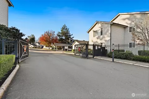12404 E Gibson Rd #H306, Everett, WA 98204 photo 24