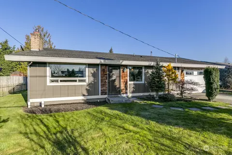 7705 272nd St NW, Stanwood, WA 98292