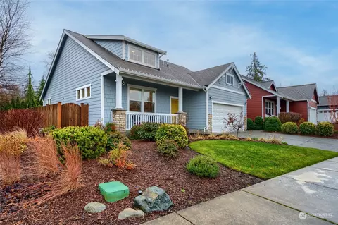 106 S 48th St, Mount Vernon, WA 98274