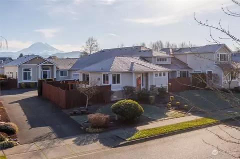 1112 Van Ogle Ln NW, Orting, WA 98360