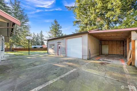 Exterior - 122 Aspen Dr, Everson, WA 98247 photo 2 of 6